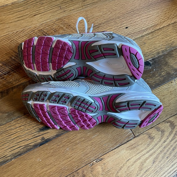 Saucony Womens Cohesion NX 15000-2 Running Shoes - Picture 5 of 5